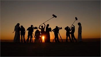 Loading content, please wait...