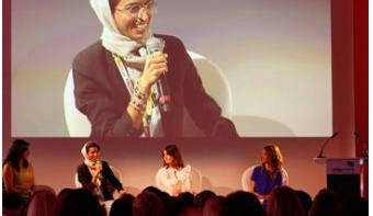 Loading content, please wait...