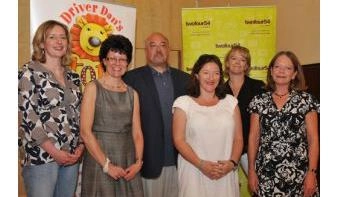 Loading content, please wait...