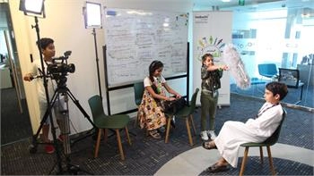 Loading content, please wait...