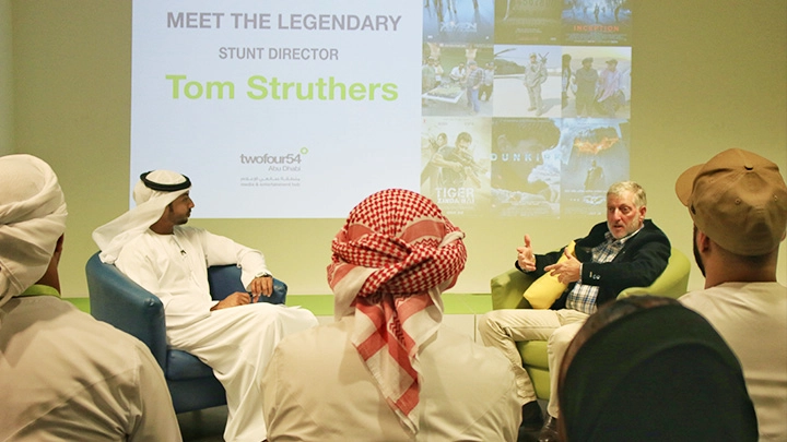 Loading content, please wait...