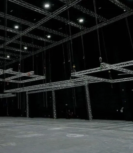 Loading content, please wait...