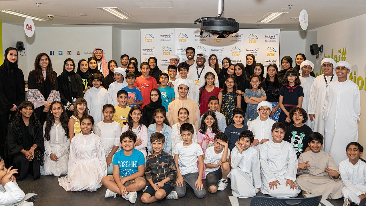 Loading content, please wait...