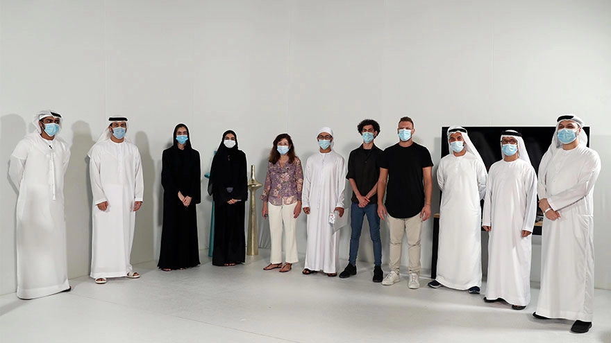 Loading content, please wait...