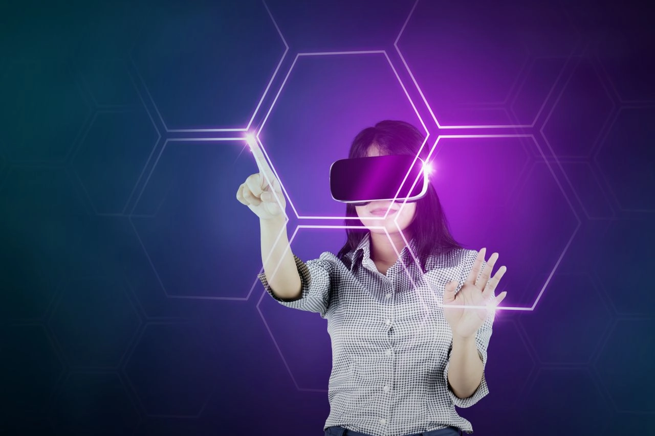 Loading content, please wait...