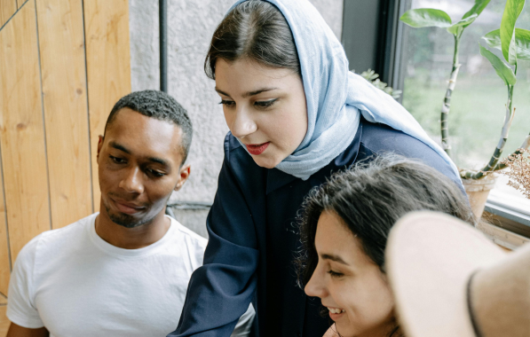 Loading content, please wait...