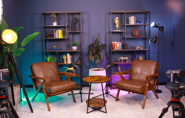 Loading content, please wait...