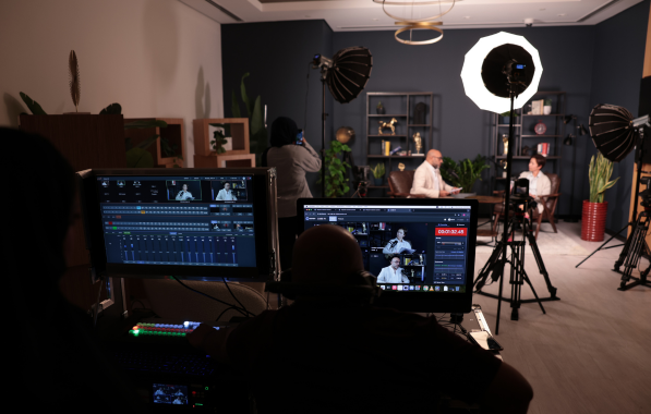 Loading content, please wait...