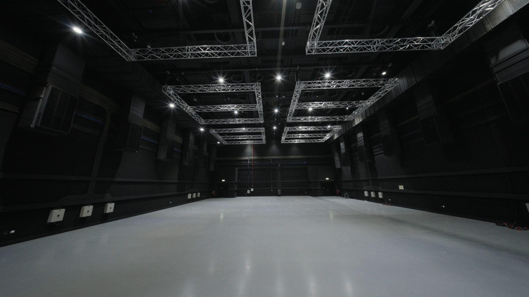 Loading content, please wait...