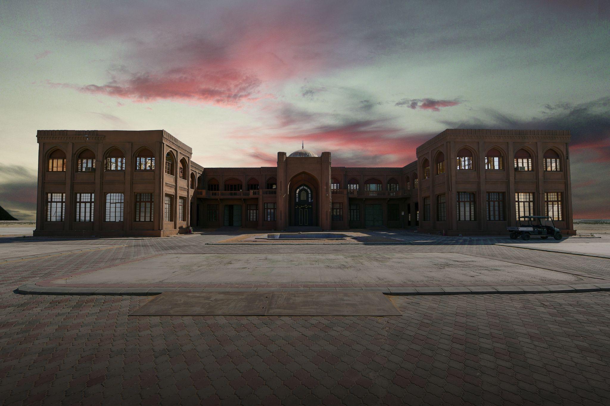 Loading content, please wait...