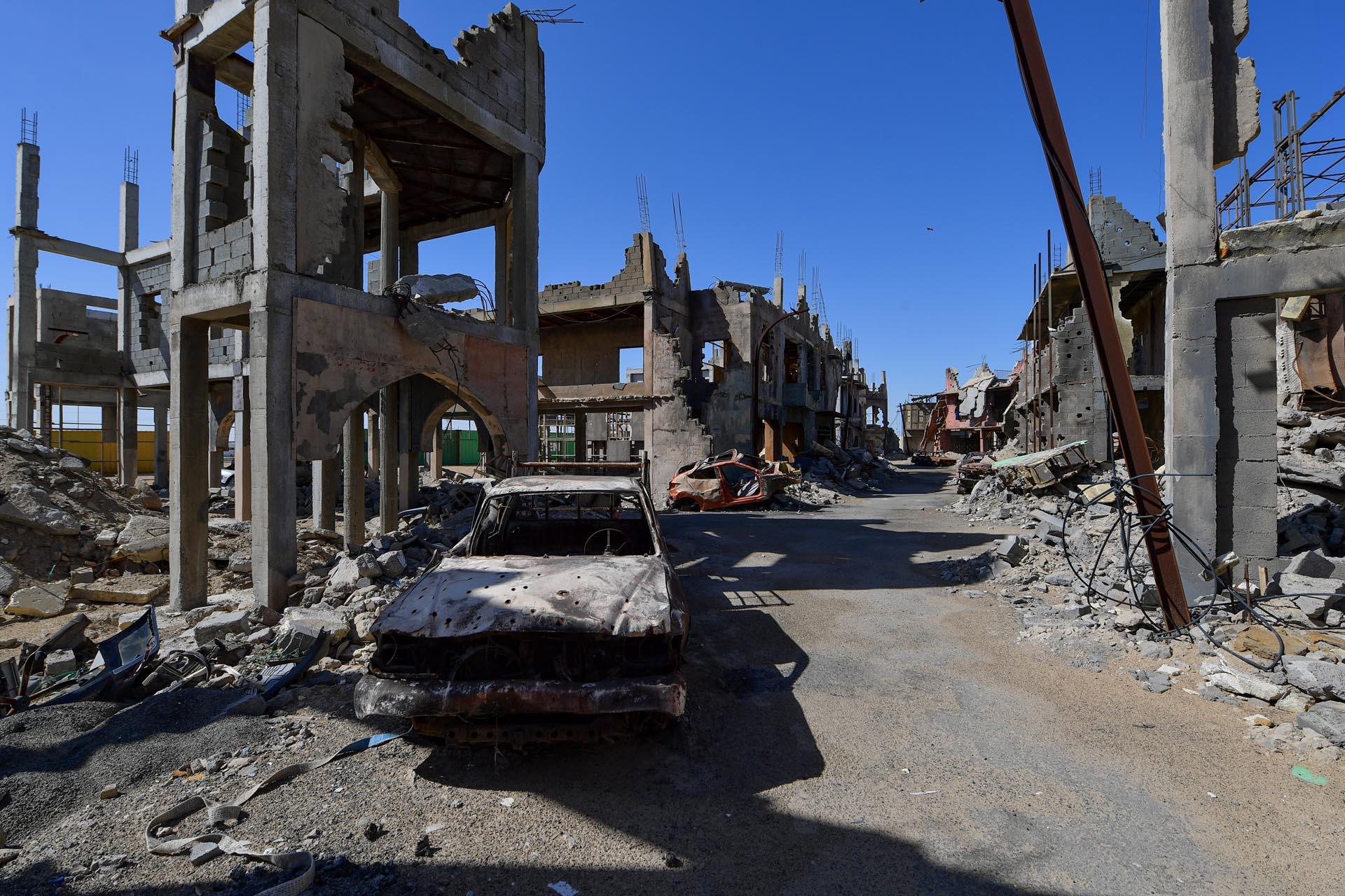 Loading content, please wait...