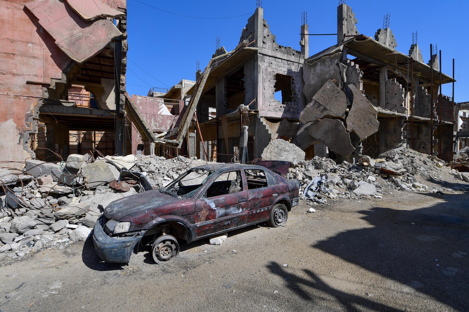 Loading content, please wait...