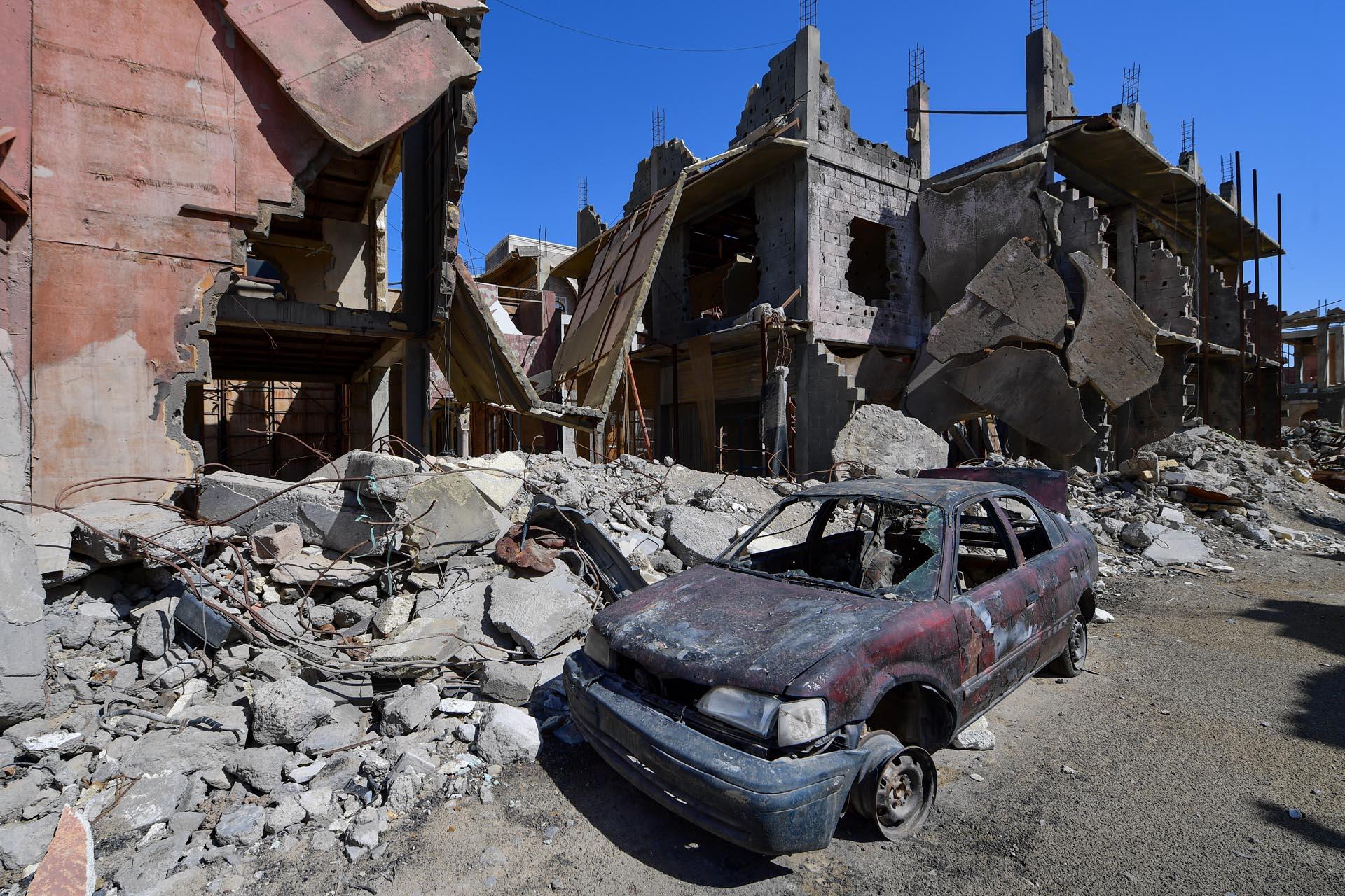 Loading content, please wait...