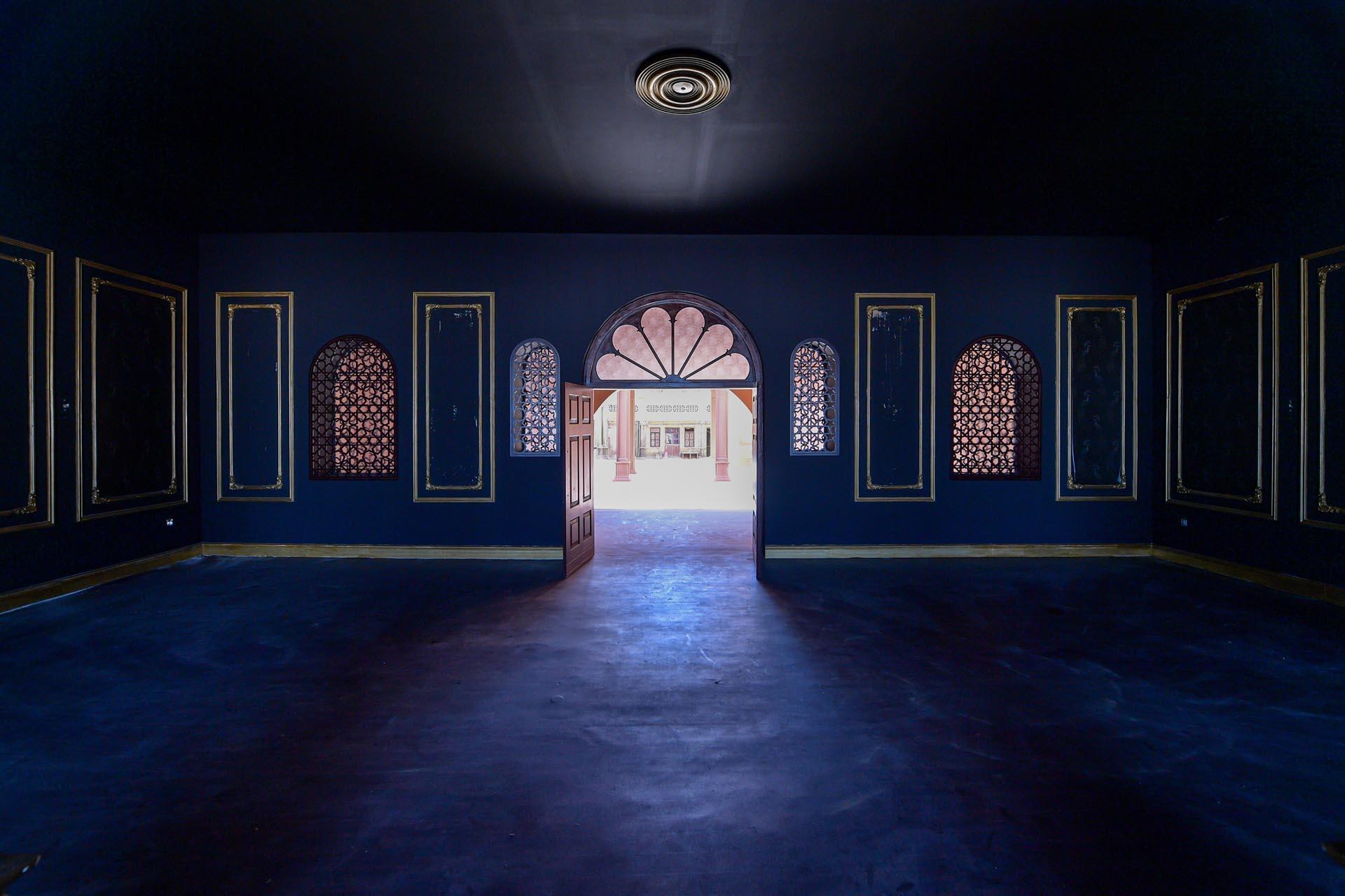 Loading content, please wait...