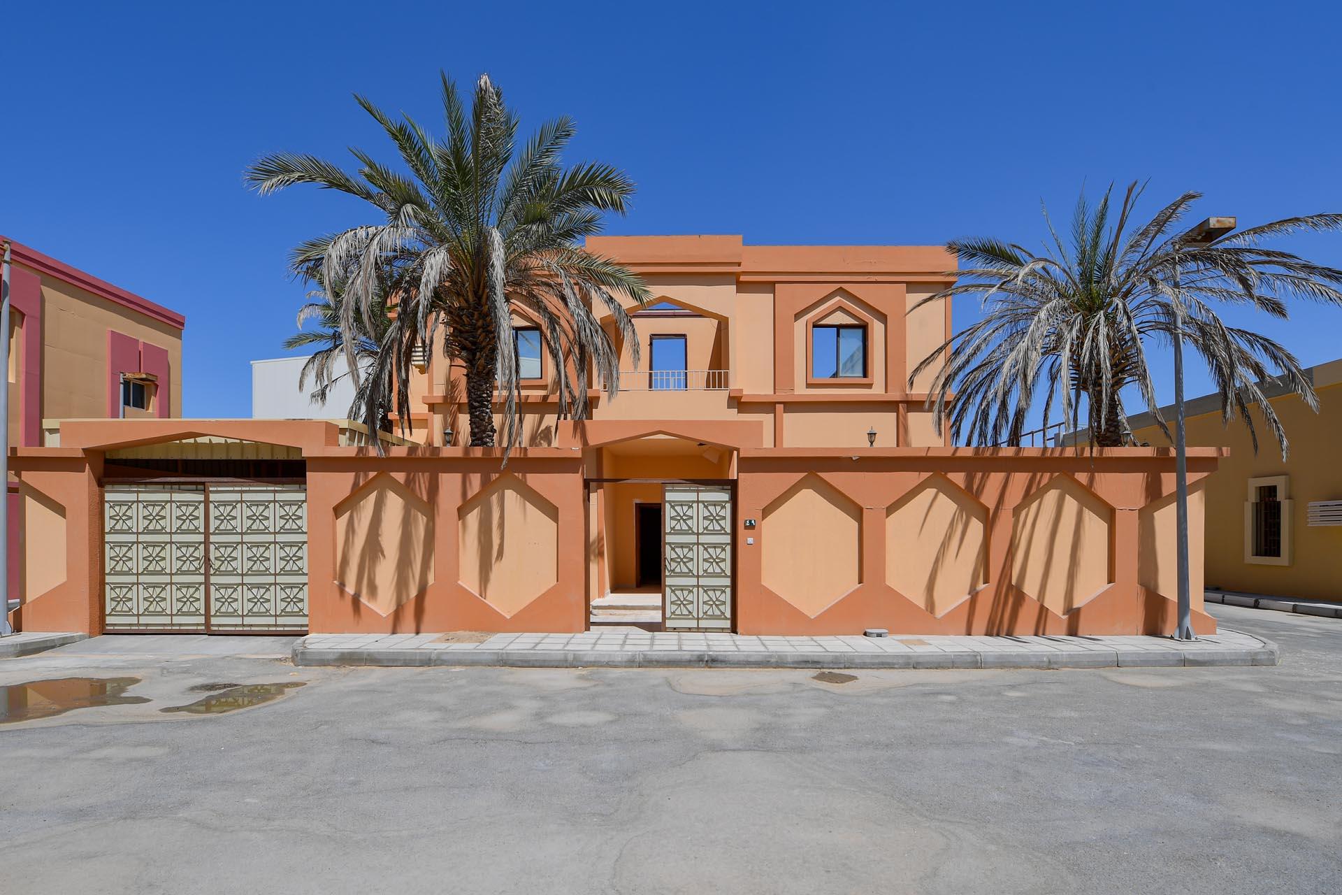 Loading content, please wait...