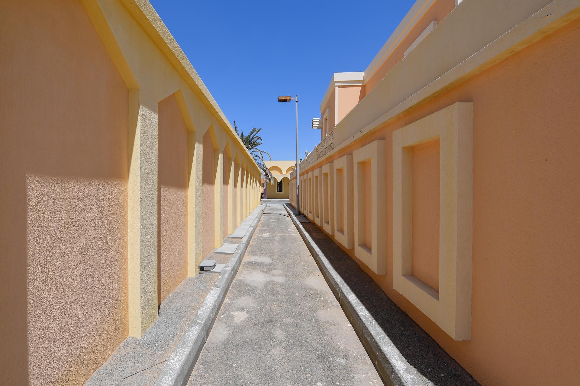 Loading content, please wait...