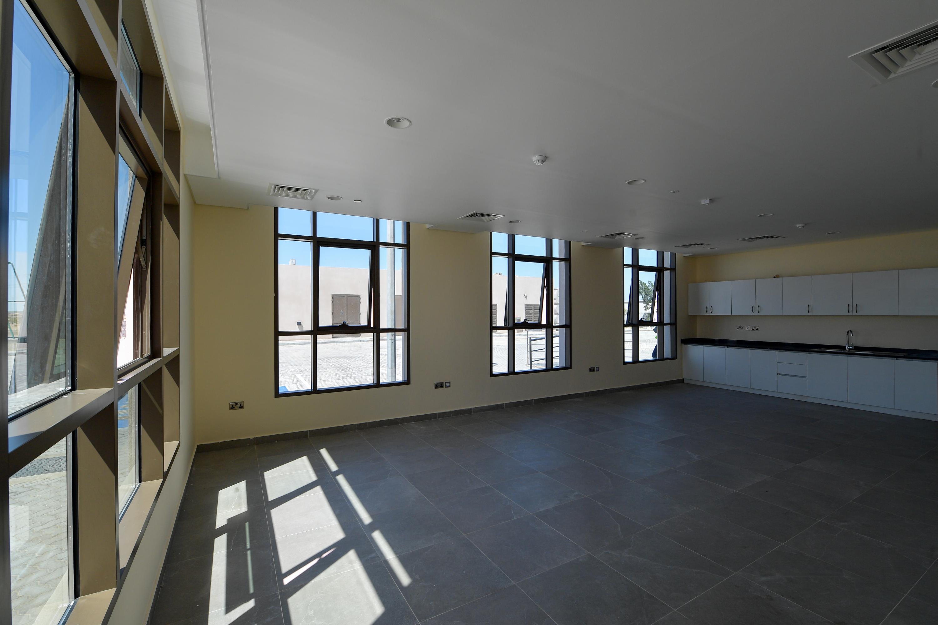 Loading content, please wait...