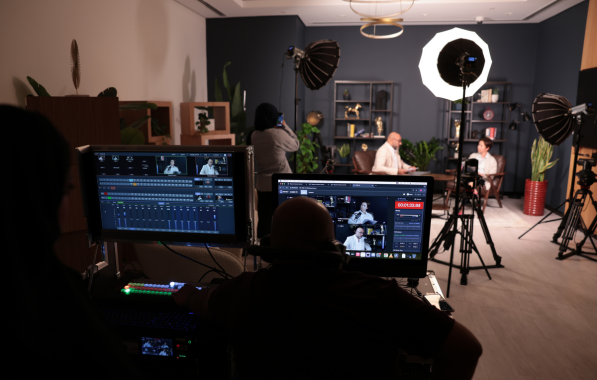 Loading content, please wait...